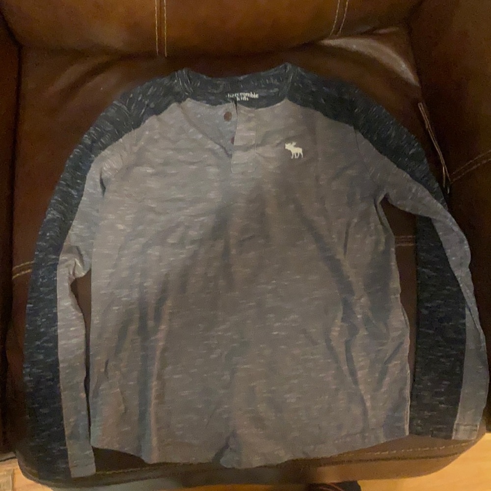 Abercrombie kids shirt